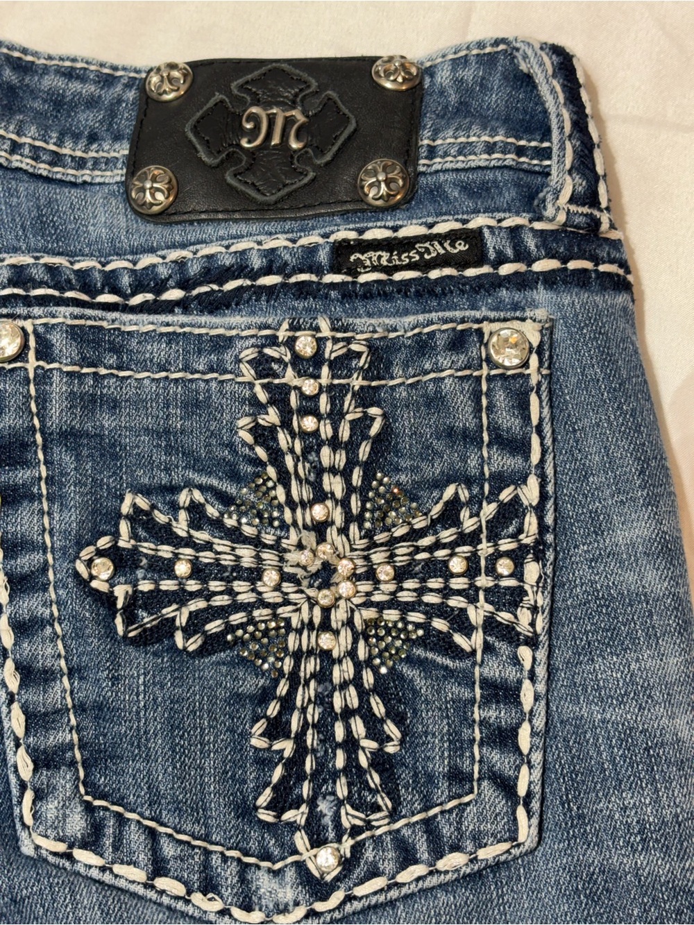 Miss Me Signature Bootcut Jeans 29x31 Embellished Rhinestone Cross JP5072UR